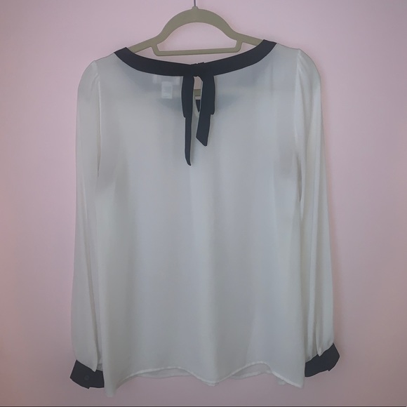 Ann Taylor Loft Sheer Cream Top size Small - Picture 2 of 3